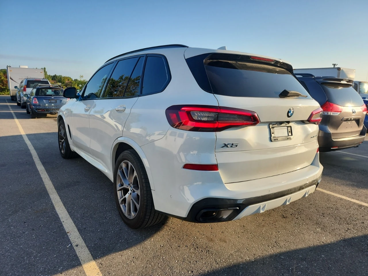 BMW X5 * АВТО КРЕДИТ* ЦЕНА ДО БГ * CARFAX *  - изображение 3