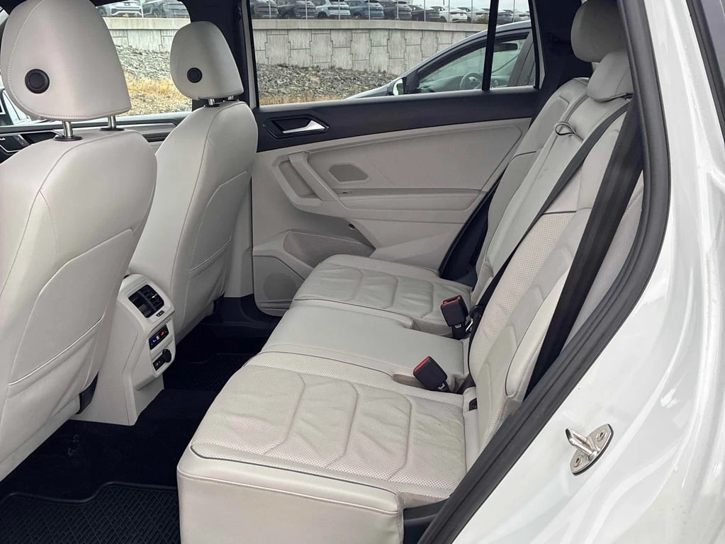 VW Tiguan Highline R Line * PANO* NAVI* HEATED SEATS | Mobile.bg � ����������� 14