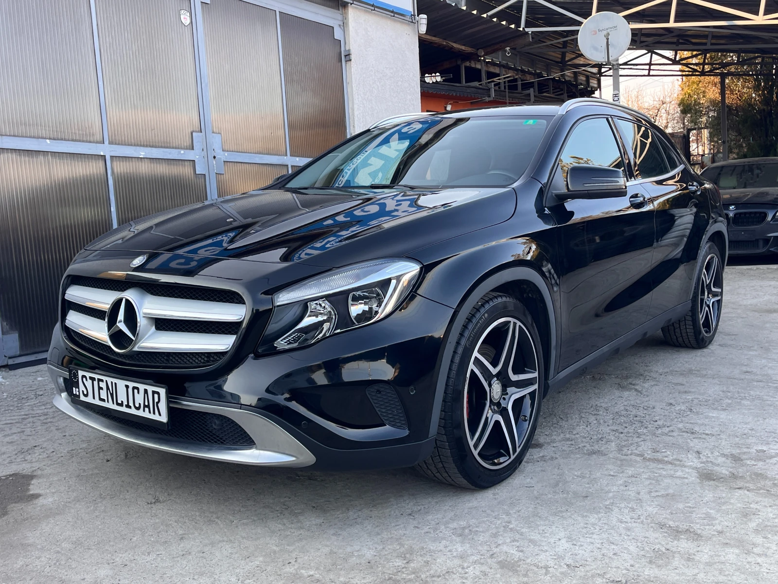 Mercedes-Benz GLA 250 250-//AMG-Автоматик - изображение 3