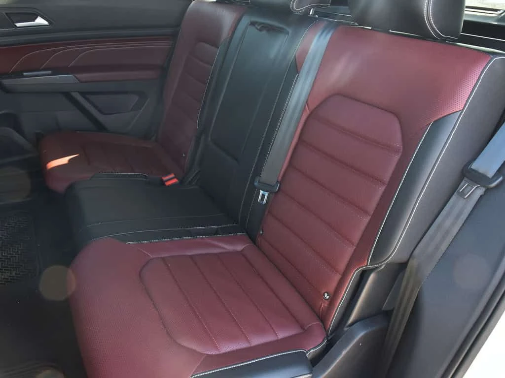 VW Atlas * 4Motion SEL Premium R Line * CARFAX * ЦЕНА ДО БГ, снимка 13 - Автомобили и джипове - 54083063