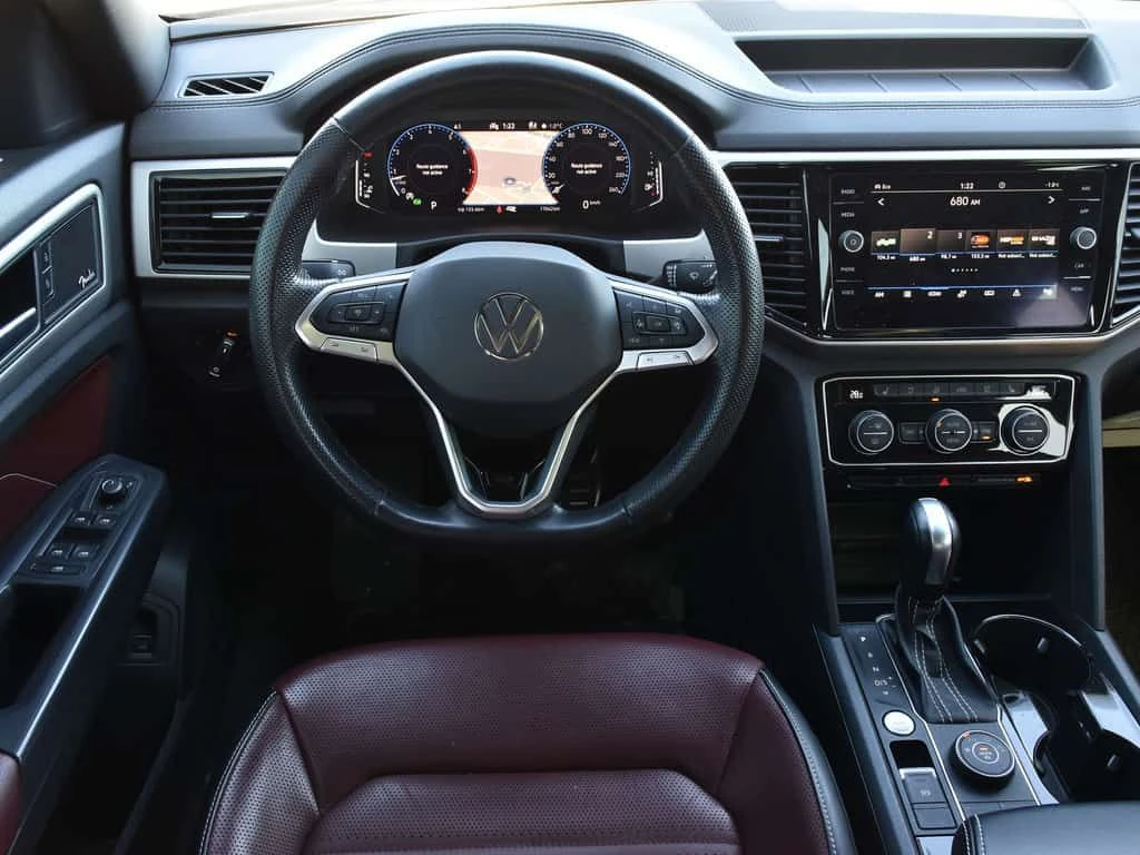 VW Atlas * 4Motion SEL Premium R Line * CARFAX * ЦЕНА ДО БГ, снимка 8 - Автомобили и джипове - 54083063