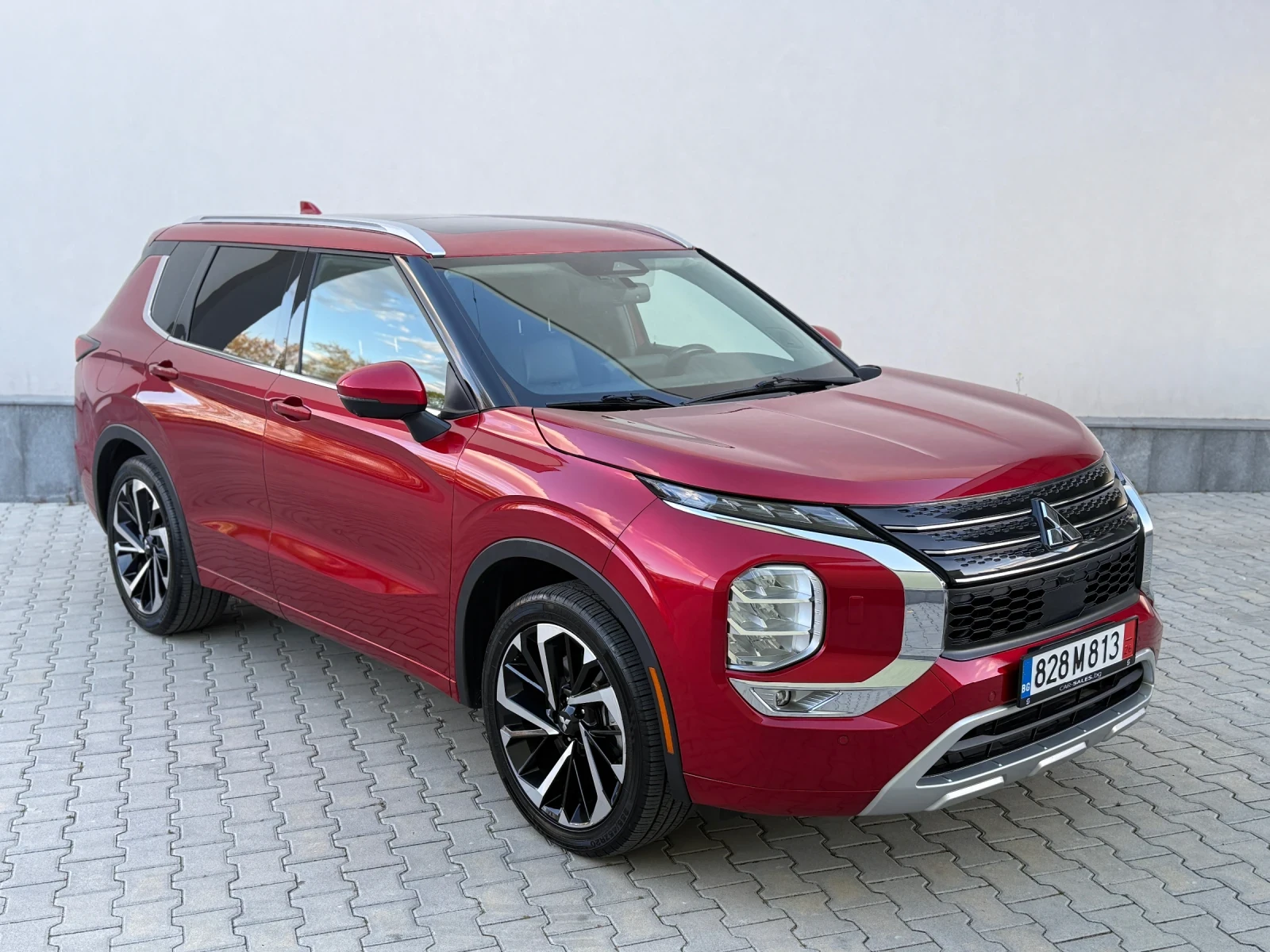 Mitsubishi Outlander GT* Premium* 360камери* Дистроник* Keyless* , снимка 3 - Автомобили и джипове - 54296447