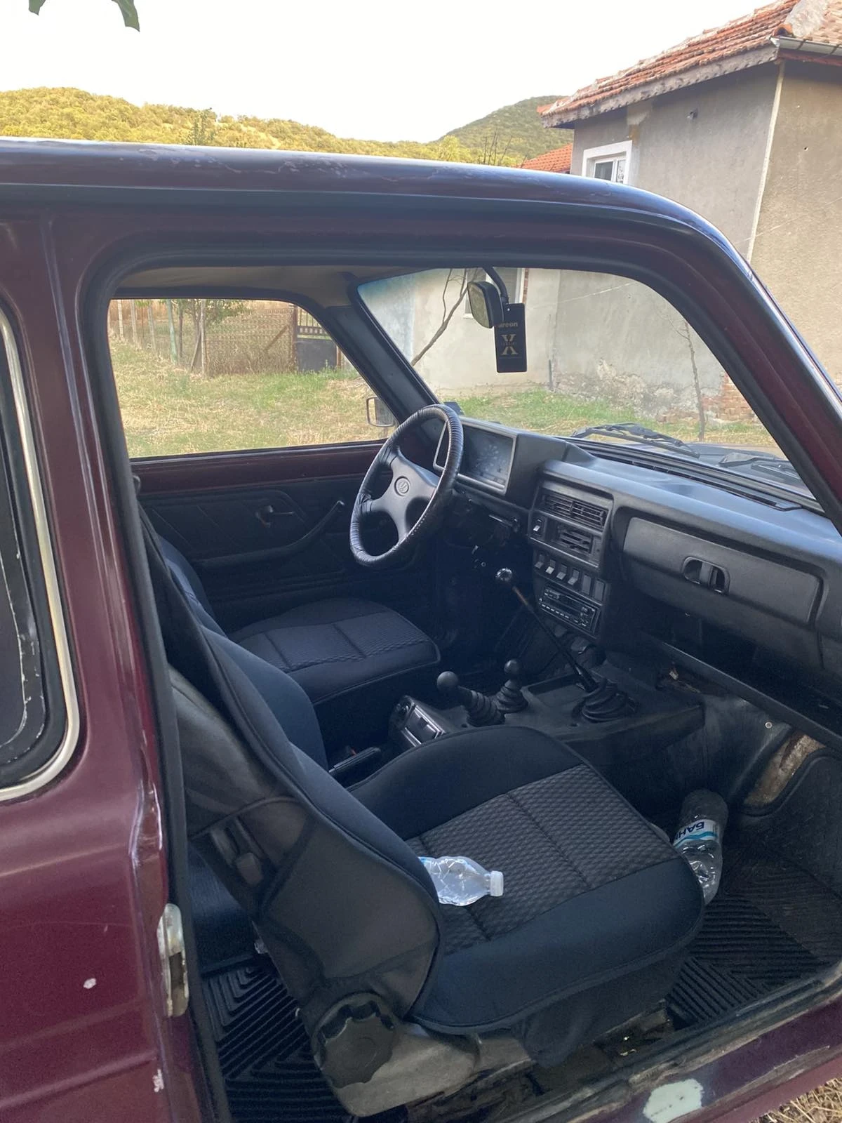 Lada Niva 4x4, снимка 4 - Автомобили и джипове - 54390119