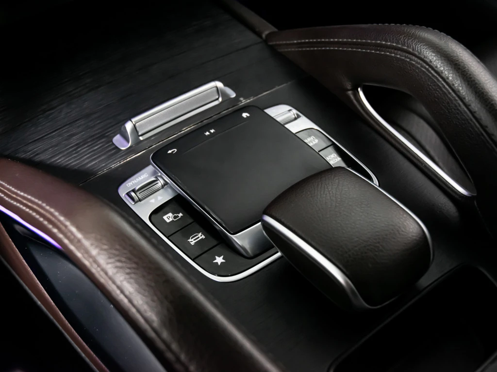 Mercedes-Benz GLE 350 4MATIC* DISTRONIC* 360CAMERA* BURMESTER* PANOROOF*, снимка 11 - Автомобили и джипове - 54430928
