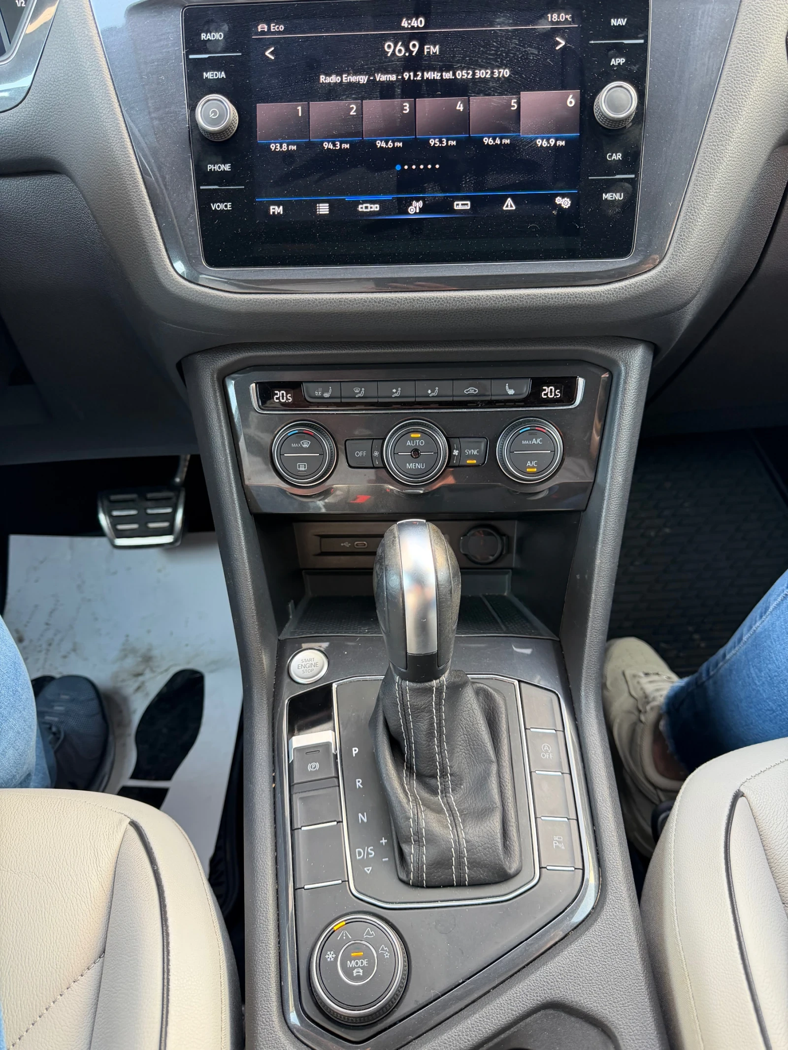 VW Tiguan PREMIUM R-LINE, снимка 12 - Автомобили и джипове - 54620060