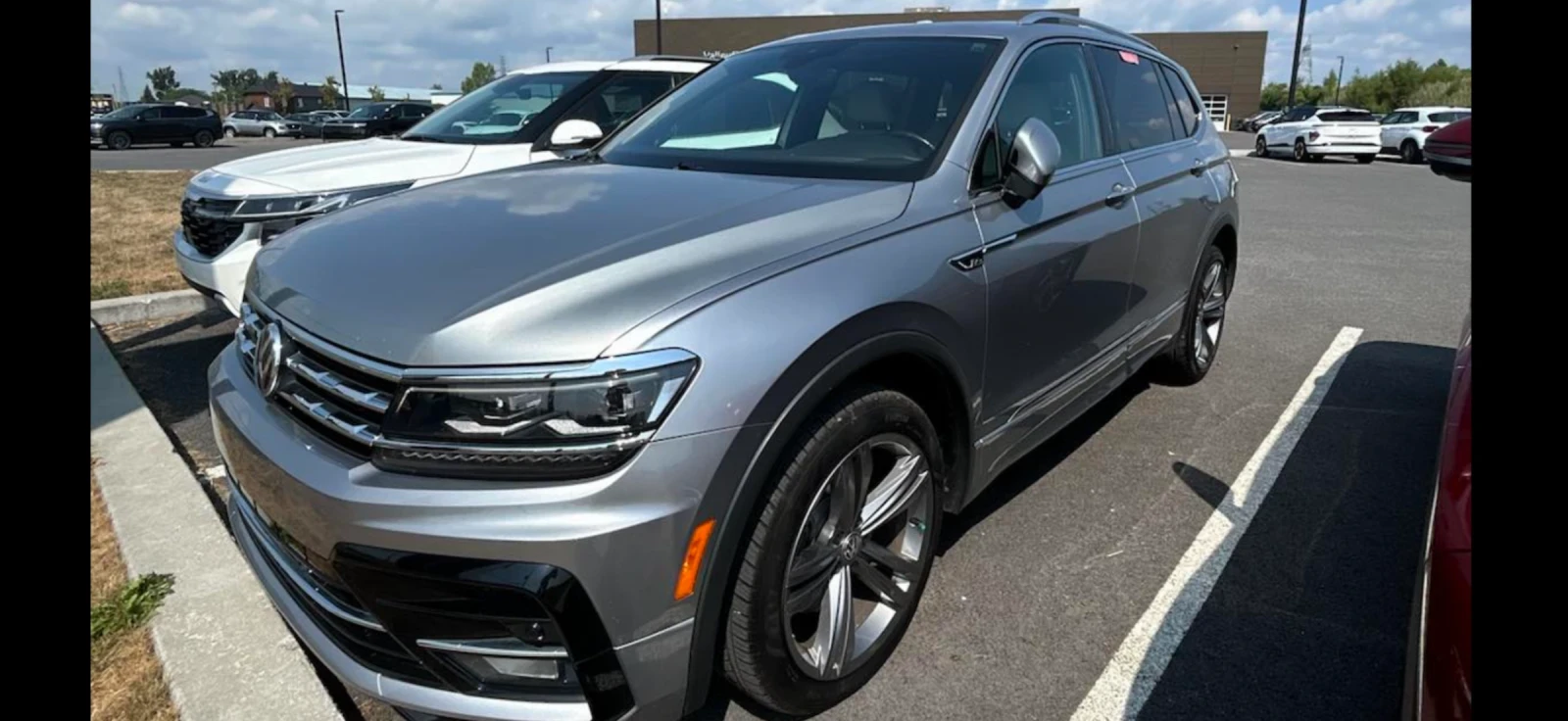 VW Tiguan PREMIUM R-LINE
