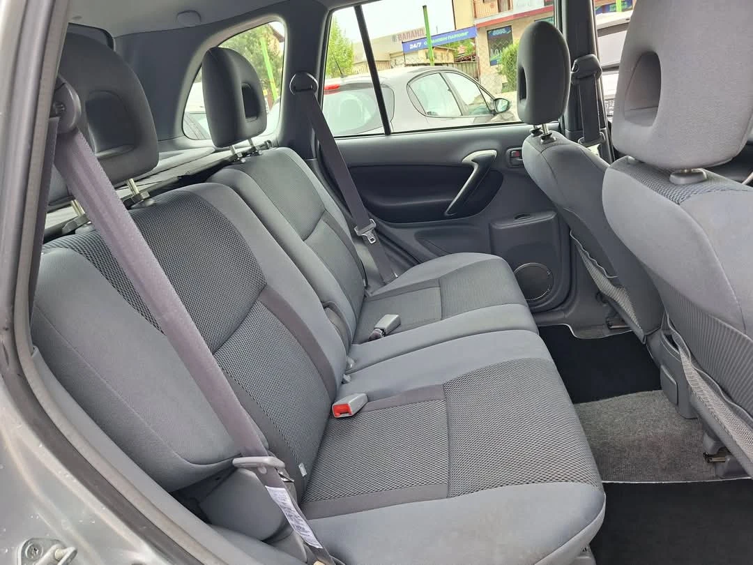 Toyota Rav4 2.0VVTI* 36м. х 134EUR.* , снимка 11 - Автомобили и джипове - 54617484