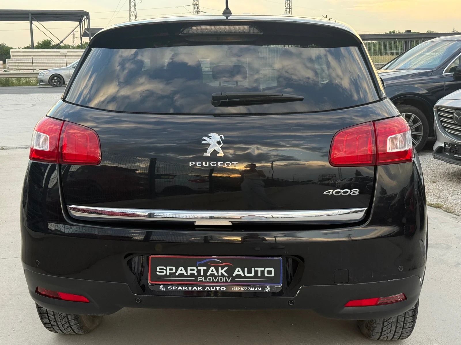 Peugeot 4008 1.6HDI* 2016г* 174.000КМ* Топ Състояние* , снимка 5 - Автомобили и джипове - 54795724