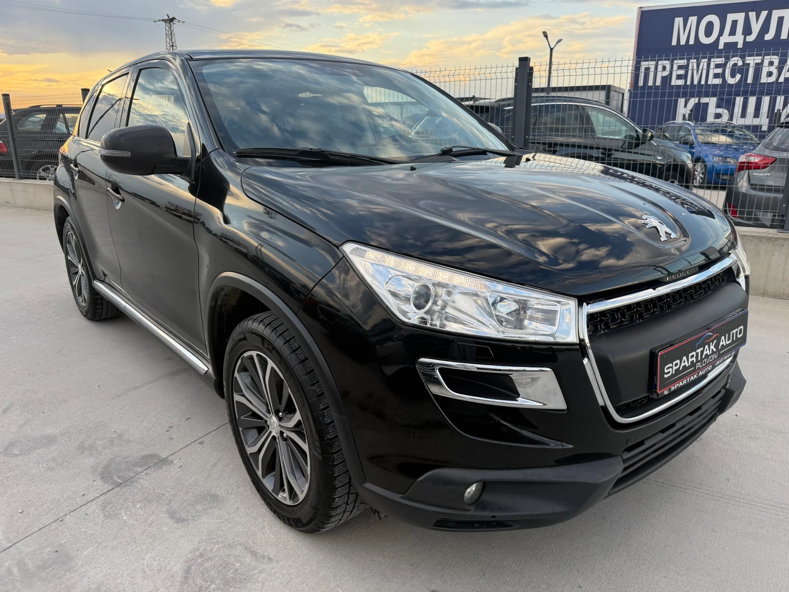 Peugeot 4008 1.6HDI* 2016г* 174.000КМ* Топ Състояние* , снимка 3 - Автомобили и джипове - 54795724