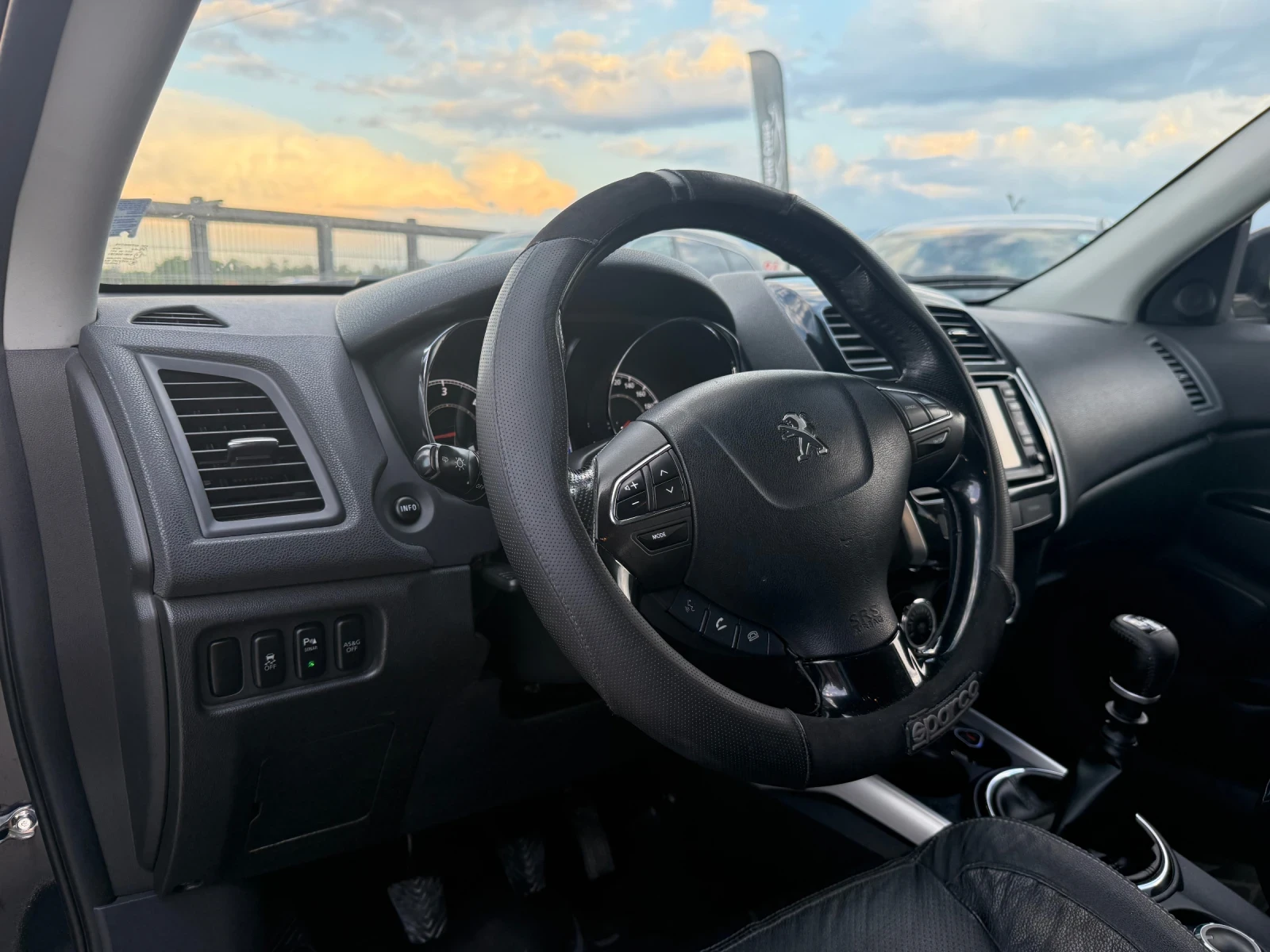 Peugeot 4008 1.6HDI* 2016г* 174.000КМ* Топ Състояние* , снимка 8 - Автомобили и джипове - 54795724
