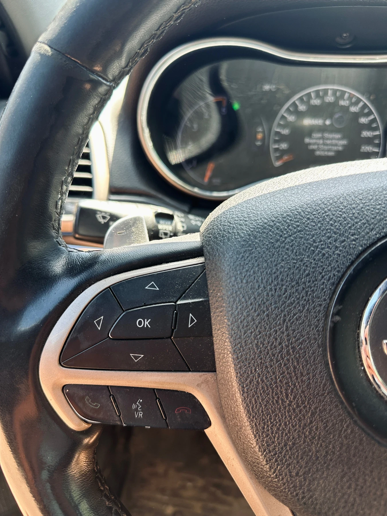 Jeep Grand cherokee 3.0D / 4X4, снимка 12 - Автомобили и джипове - 54879750