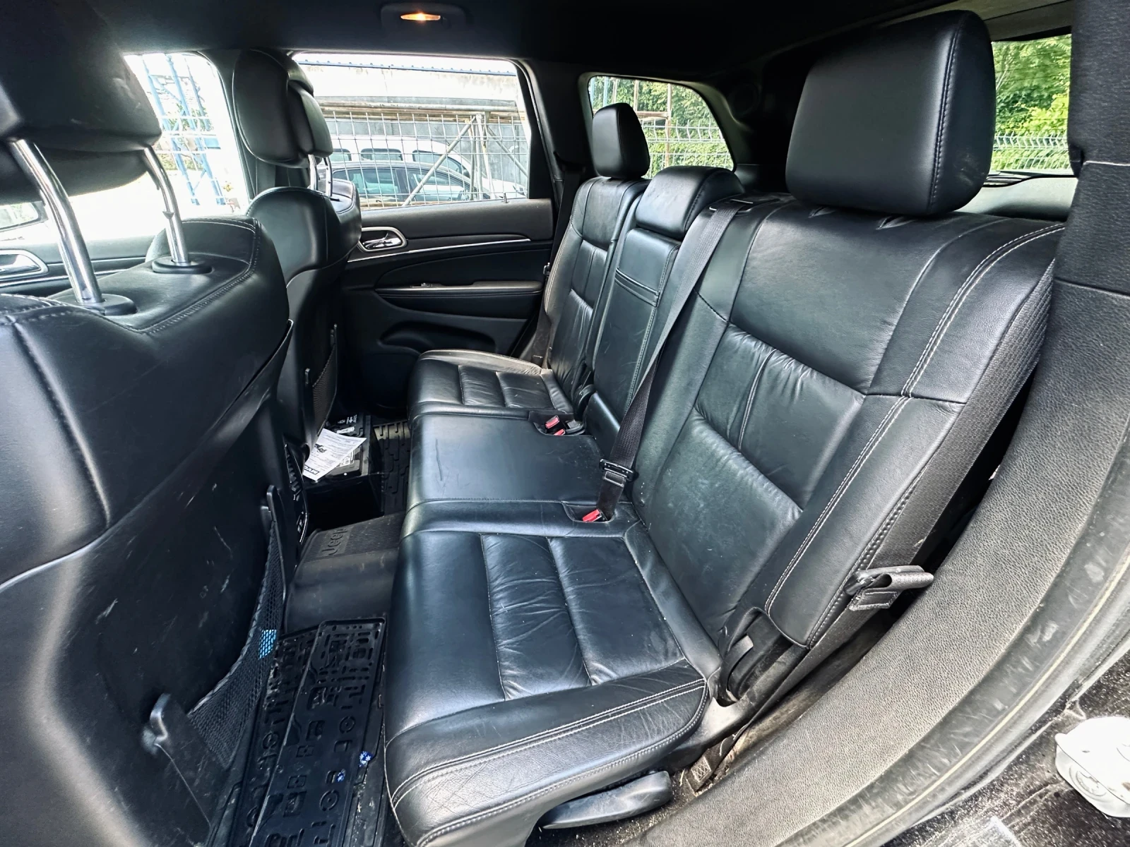 Jeep Grand cherokee 3.0D / 4X4, снимка 9 - Автомобили и джипове - 54879750
