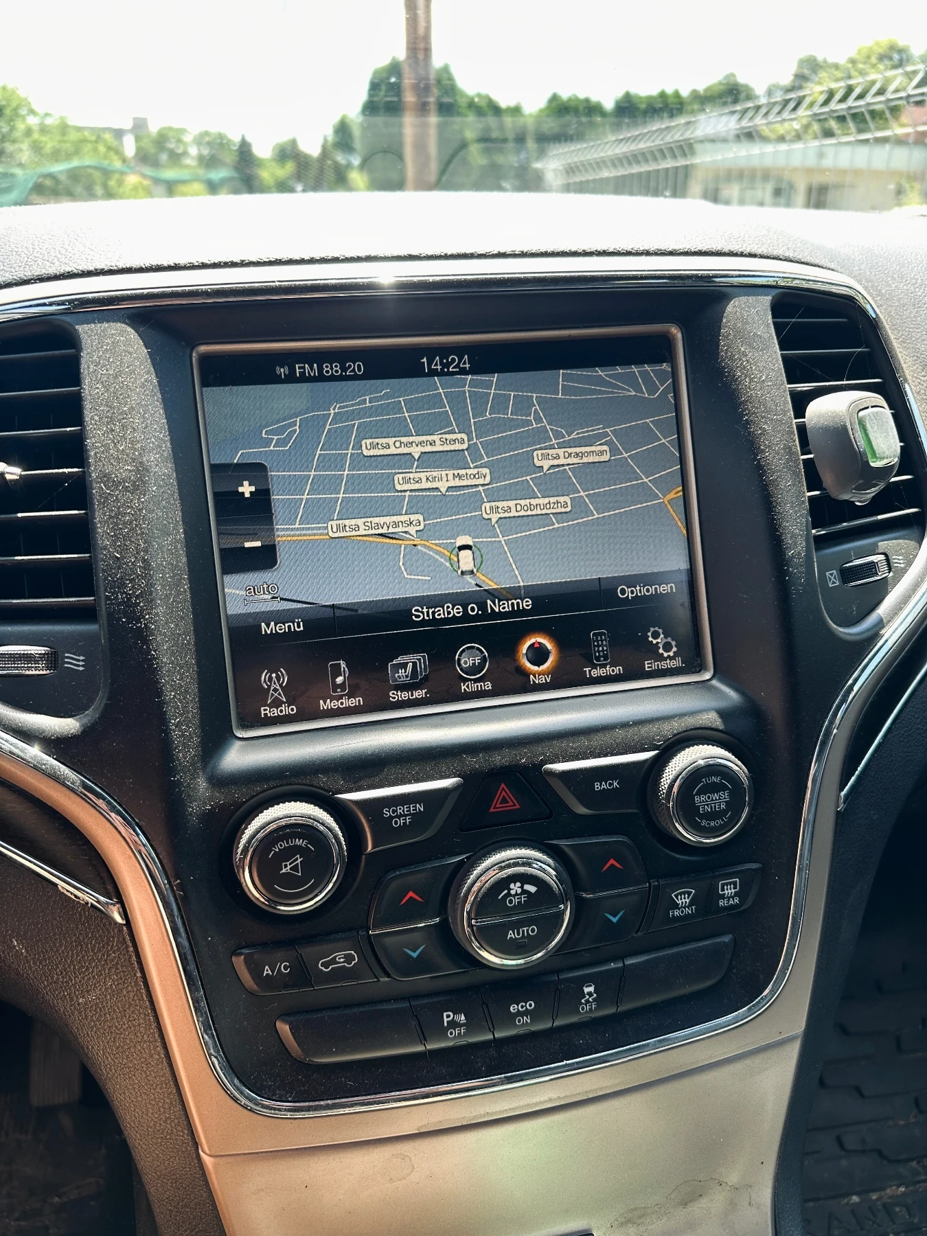 Jeep Grand cherokee 3.0D / 4X4, снимка 14 - Автомобили и джипове - 54879750