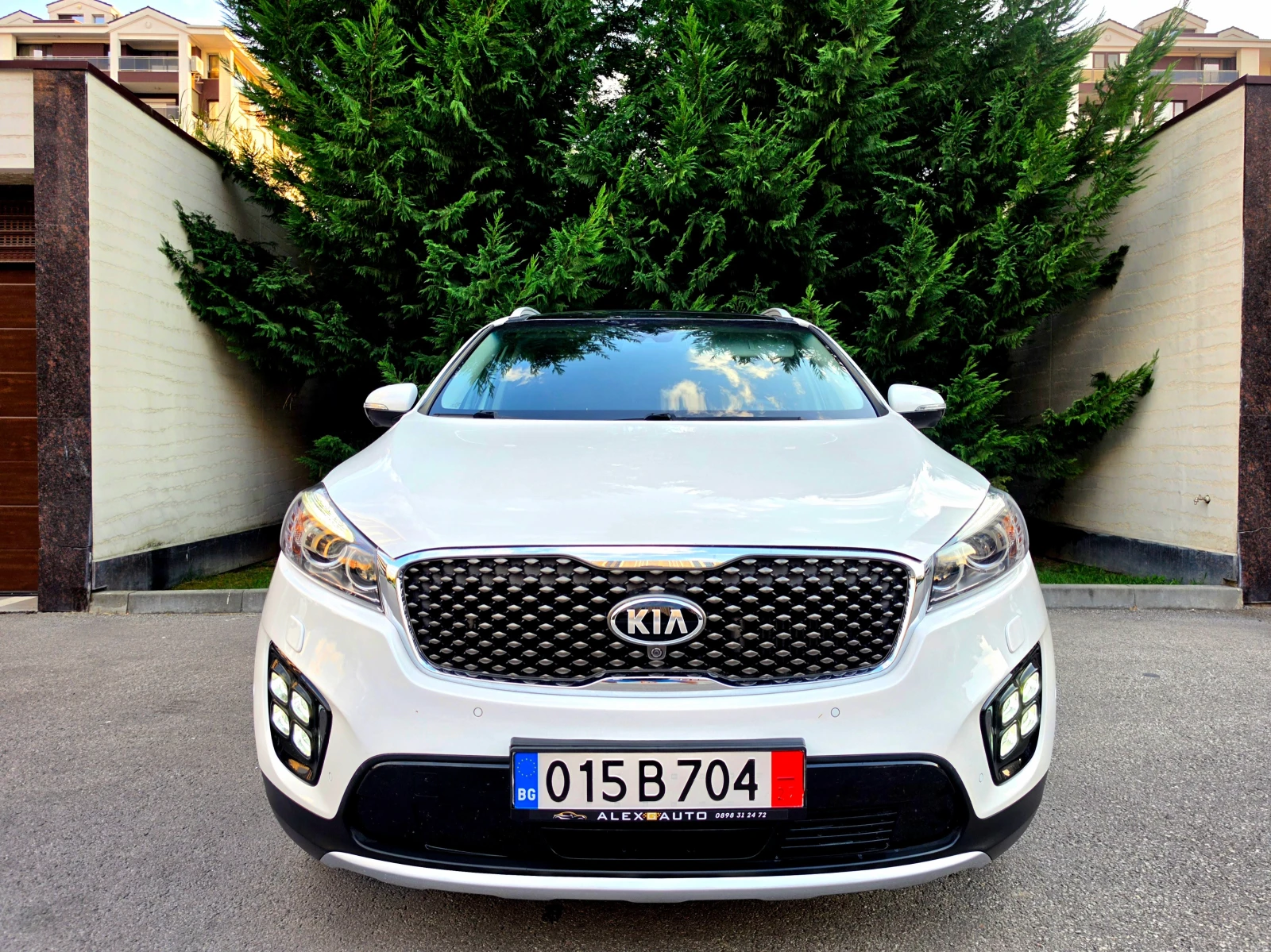 Kia Sorento 2.2 CRDI-PREMIUM -FULL, снимка 2 - Автомобили и джипове - 55590228