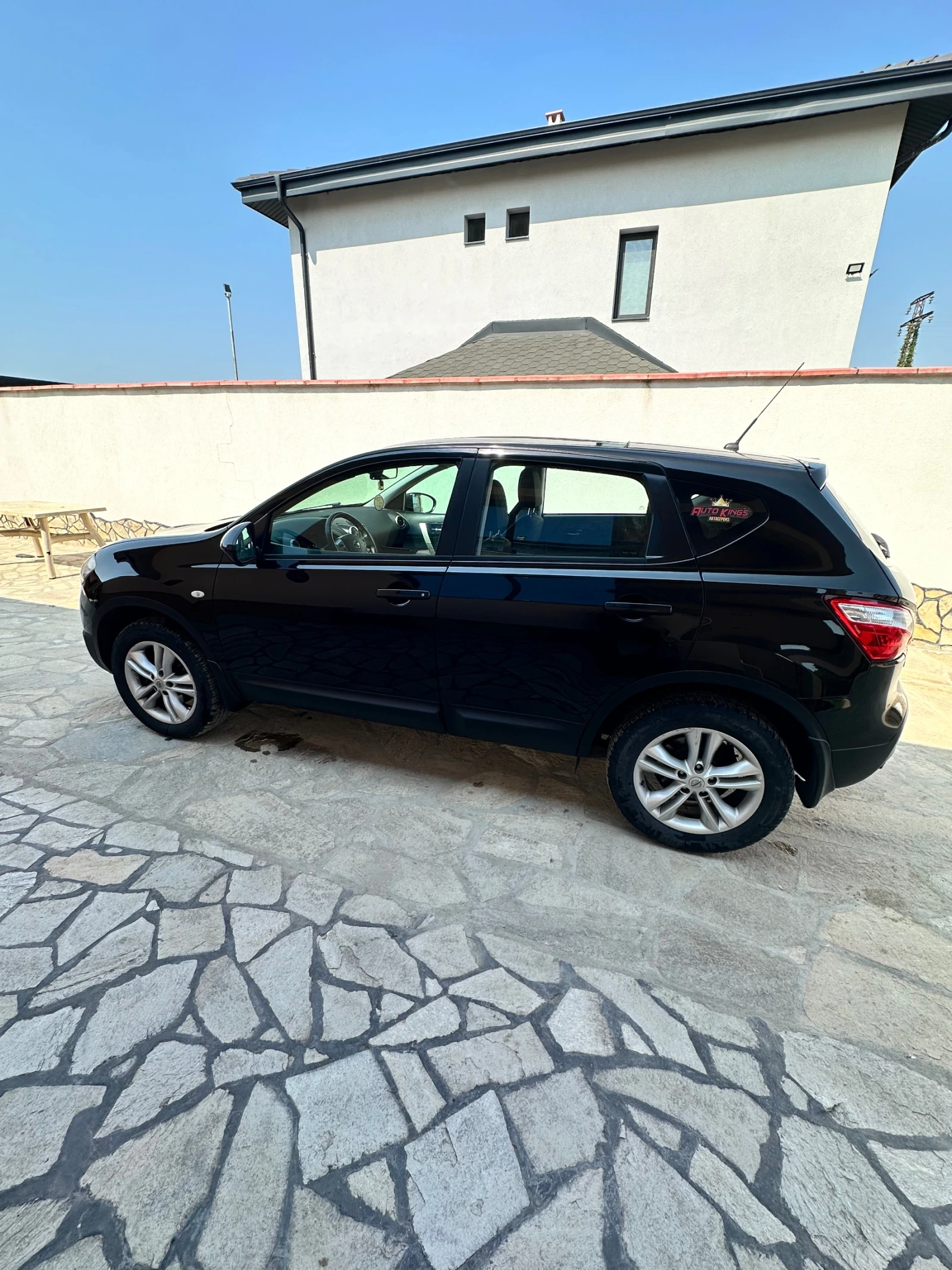 Nissan Qashqai, снимка 6 - Автомобили и джипове - 55768690