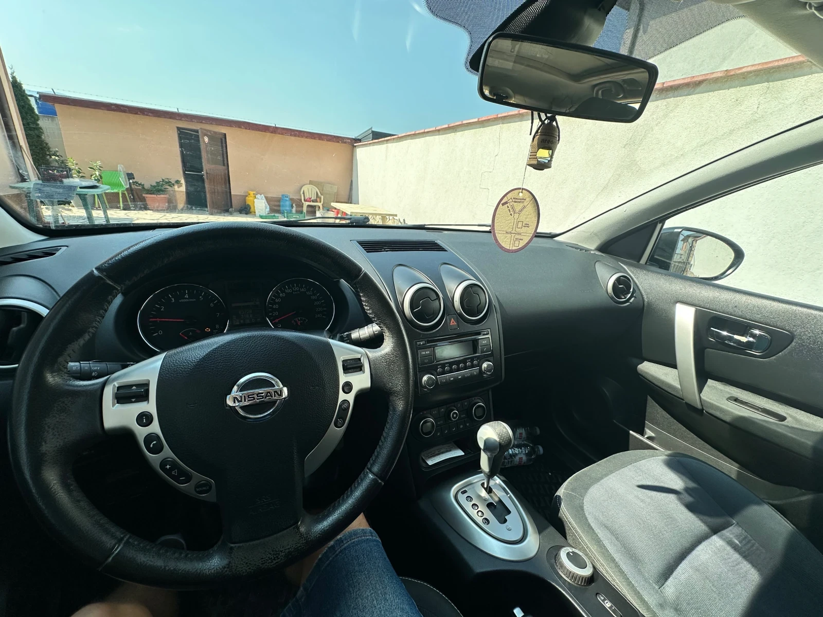 Nissan Qashqai, снимка 11 - Автомобили и джипове - 55768690