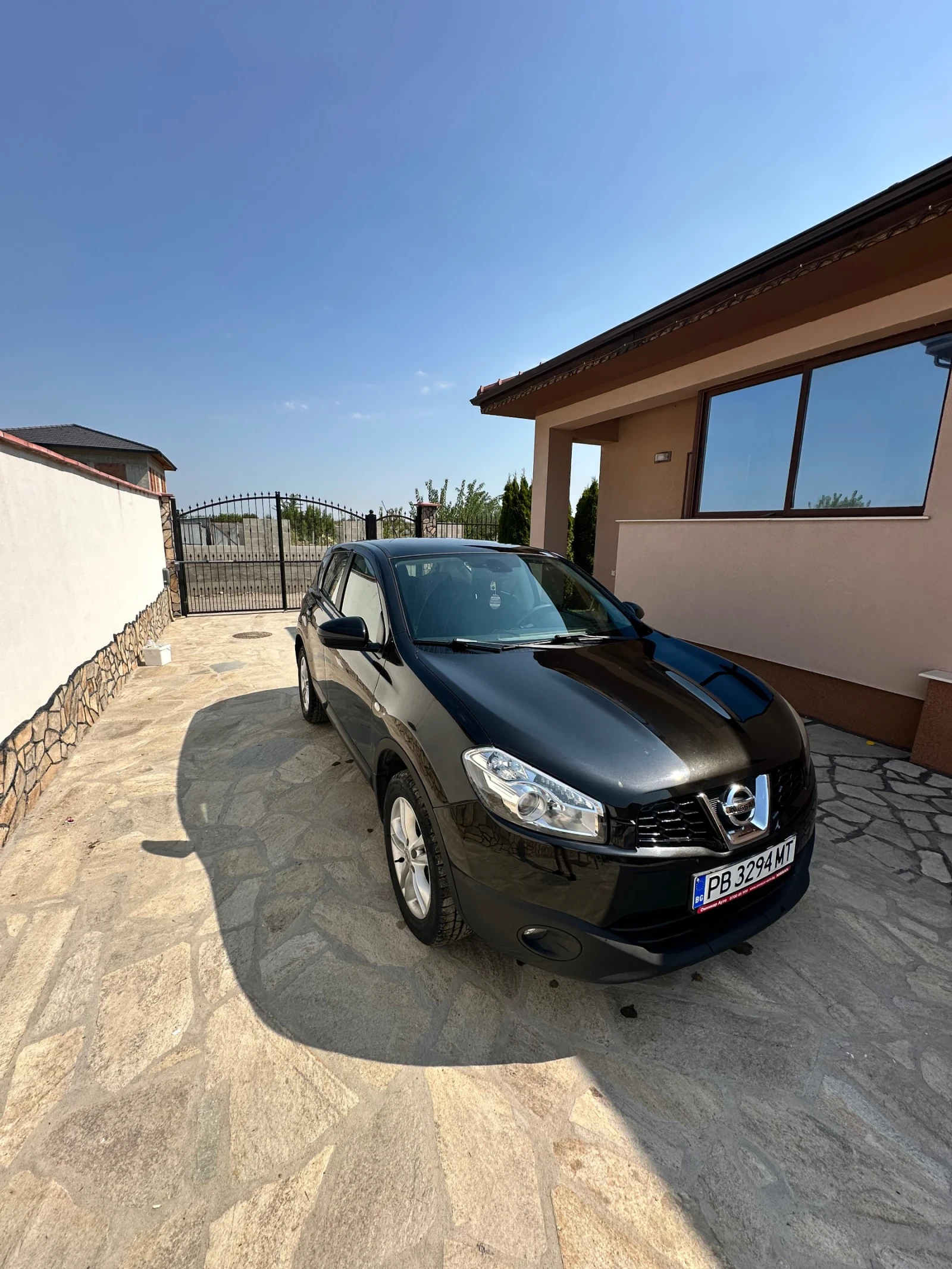 Nissan Qashqai, снимка 2 - Автомобили и джипове - 55768690