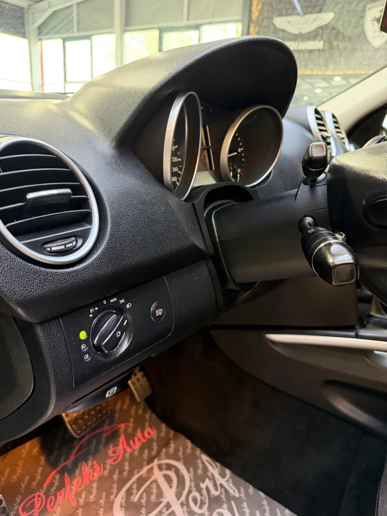 Mercedes-Benz ML 320 CDI , снимка 10 - Автомобили и джипове - 55987596