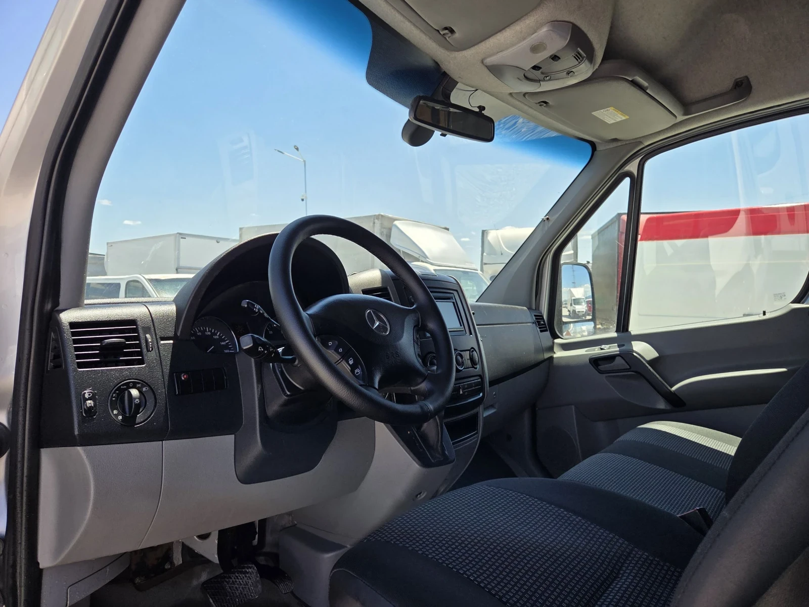 Mercedes-Benz Sprinter 318 3.0 V6 190PS full options - изображение 7
