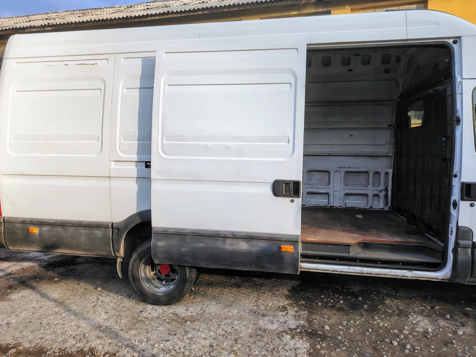 Iveco 35c15, снимка 3 - Бусове и автобуси - 55350451