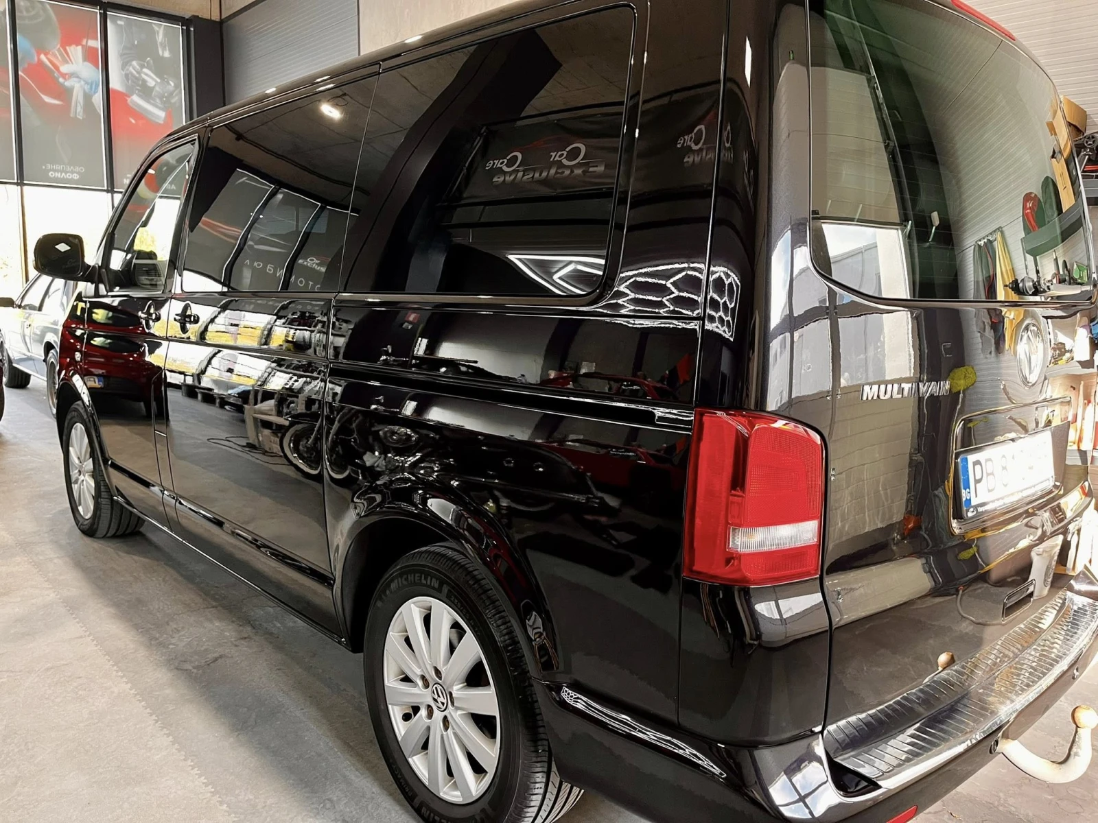 VW Multivan BiTDI, Highline, Нов Двигател, снимка 4 - Бусове и автобуси - 56124024