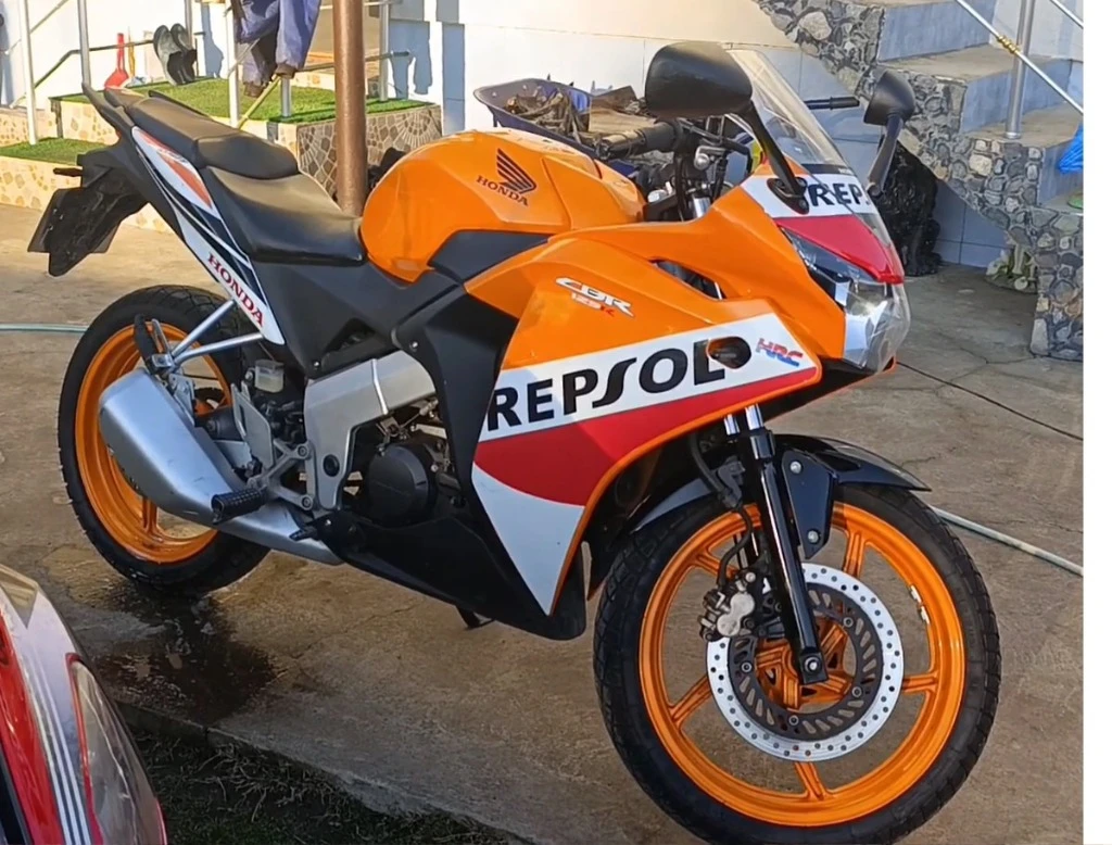 Honda Cbr 125R Repsol - изображение 2