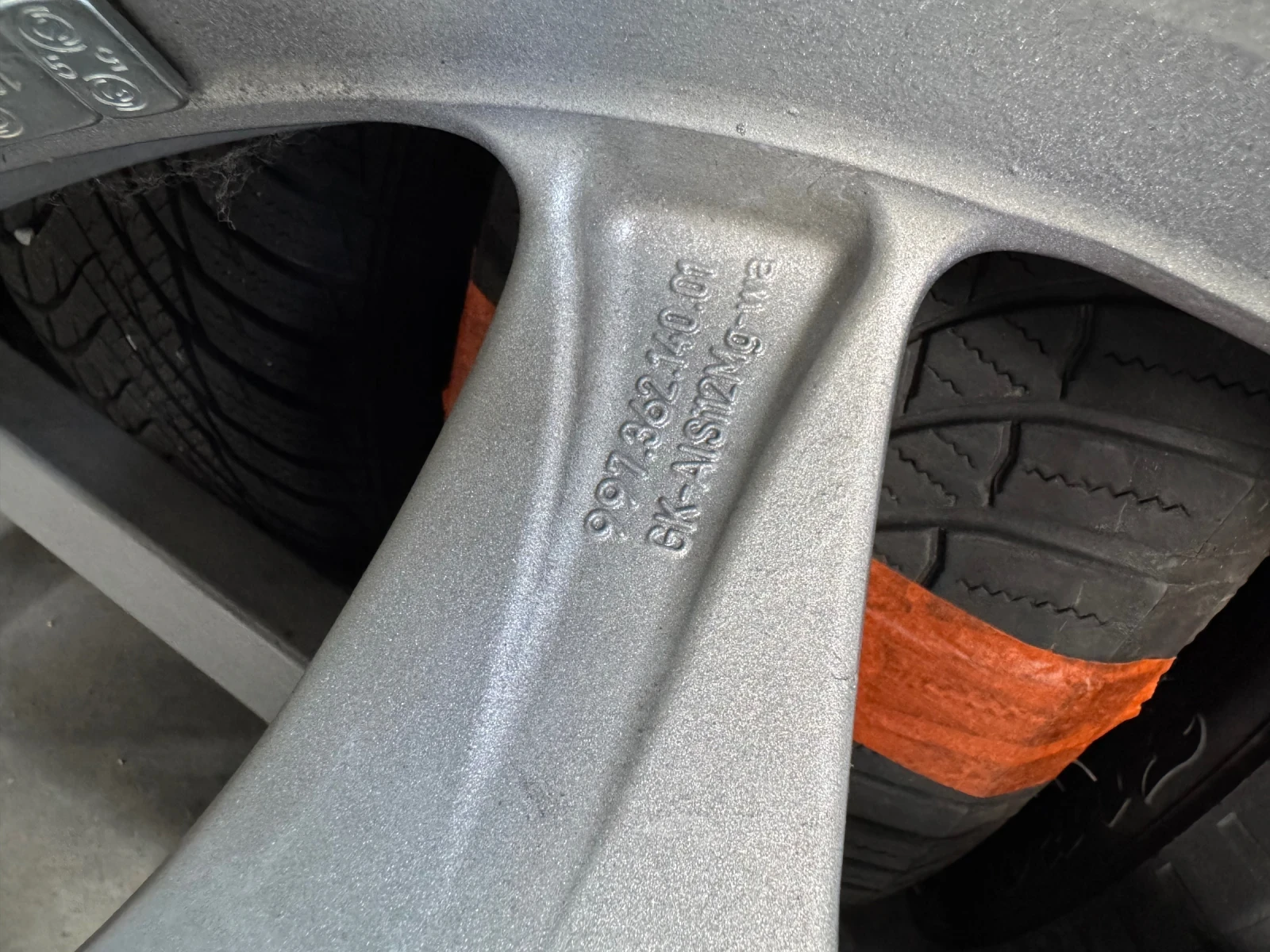 Гуми с джанти Continental 265/40R18, снимка 6 - Гуми и джанти - 55950309