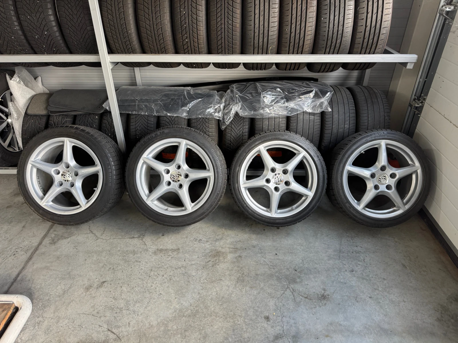 Гуми с джанти Continental 265/40R18