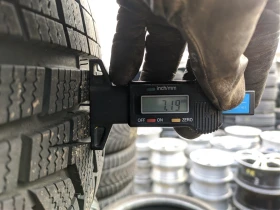 Гуми Зимни 225/70R16, снимка 7 - Гуми и джанти - 48959136