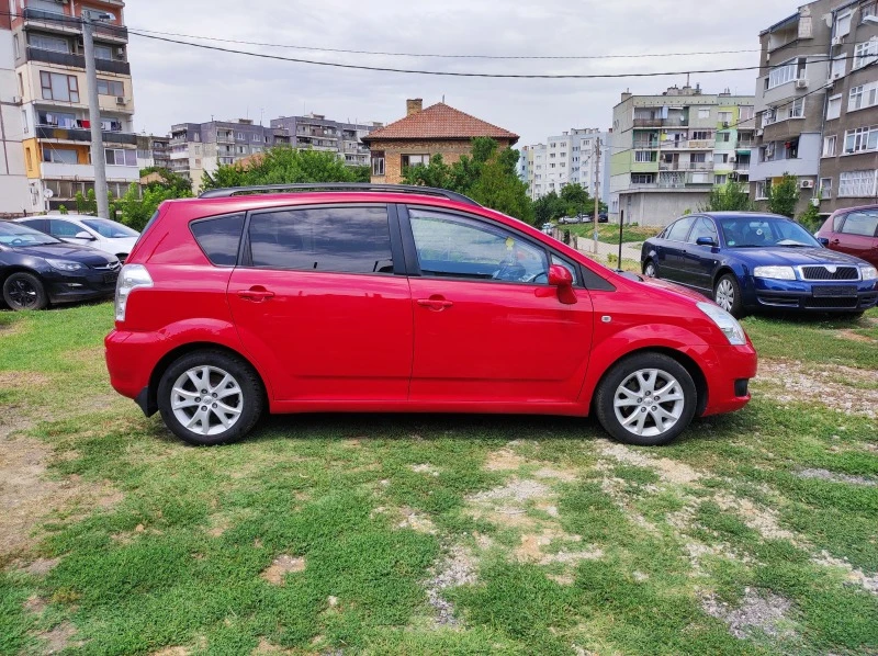 Toyota Corolla verso 2.2D4d 136ps 2009god Facelift, снимка 7 - Автомобили и джипове - 46776511