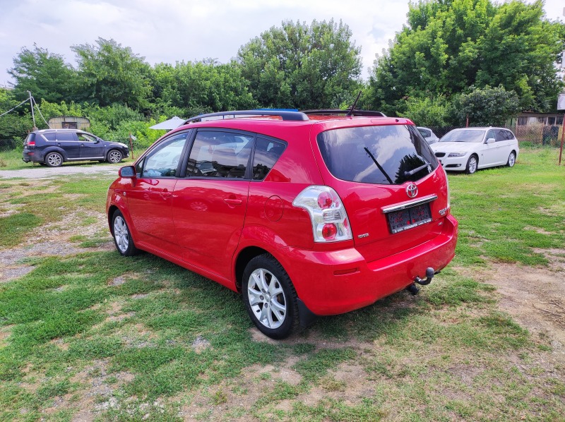 Toyota Corolla verso 2.2D4d 136ps 2009god Facelift, снимка 4 - Автомобили и джипове - 46776511