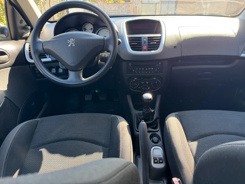 Peugeot 206 cc, снимка 9 - Автомобили и джипове - 47650595