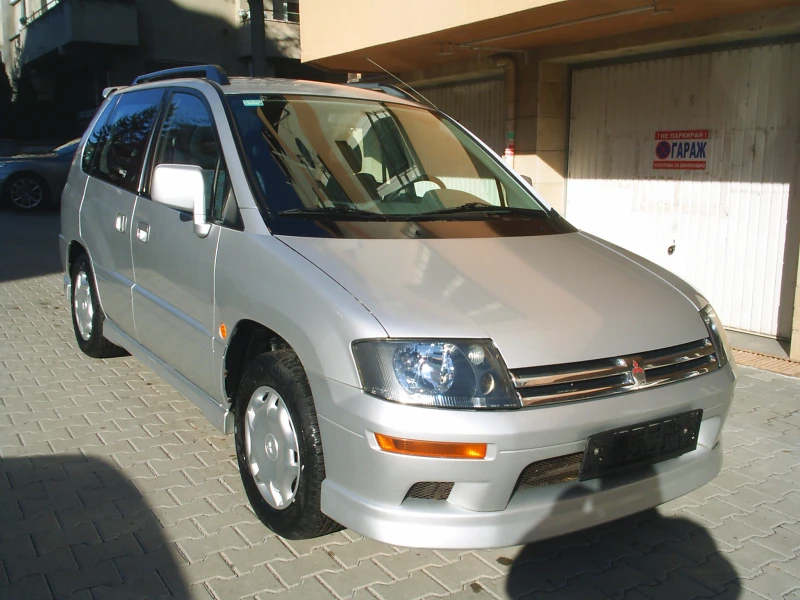 Mitsubishi Space runner 2.4 16V 150k.c., снимка 1 - Автомобили и джипове - 48090476