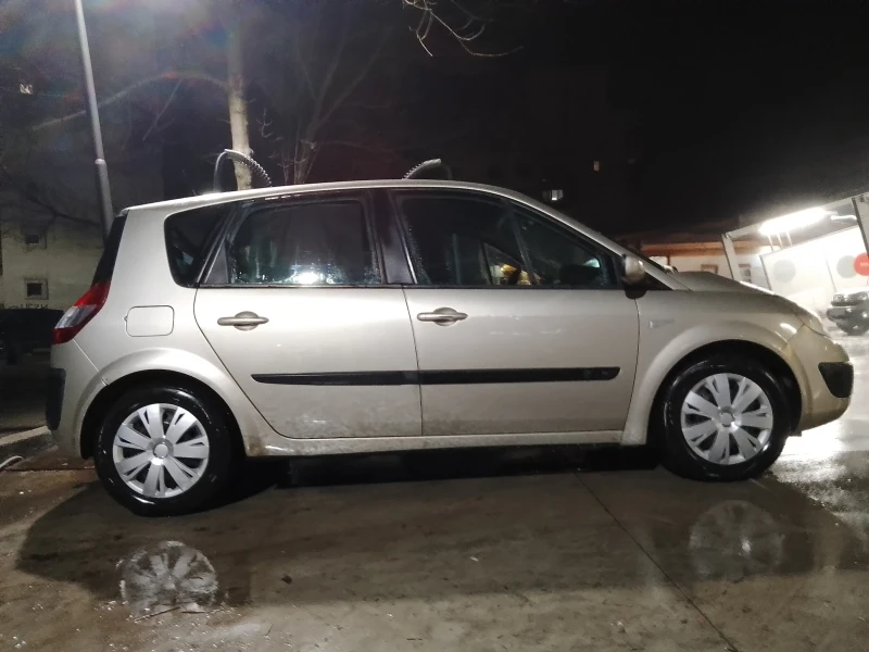 Renault Scenic, снимка 1 - Автомобили и джипове - 48236702