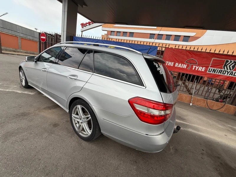 Mercedes-Benz E 220 W212* AMG* ПРОМО* ЦЕНА, снимка 3 - Автомобили и джипове - 50698942