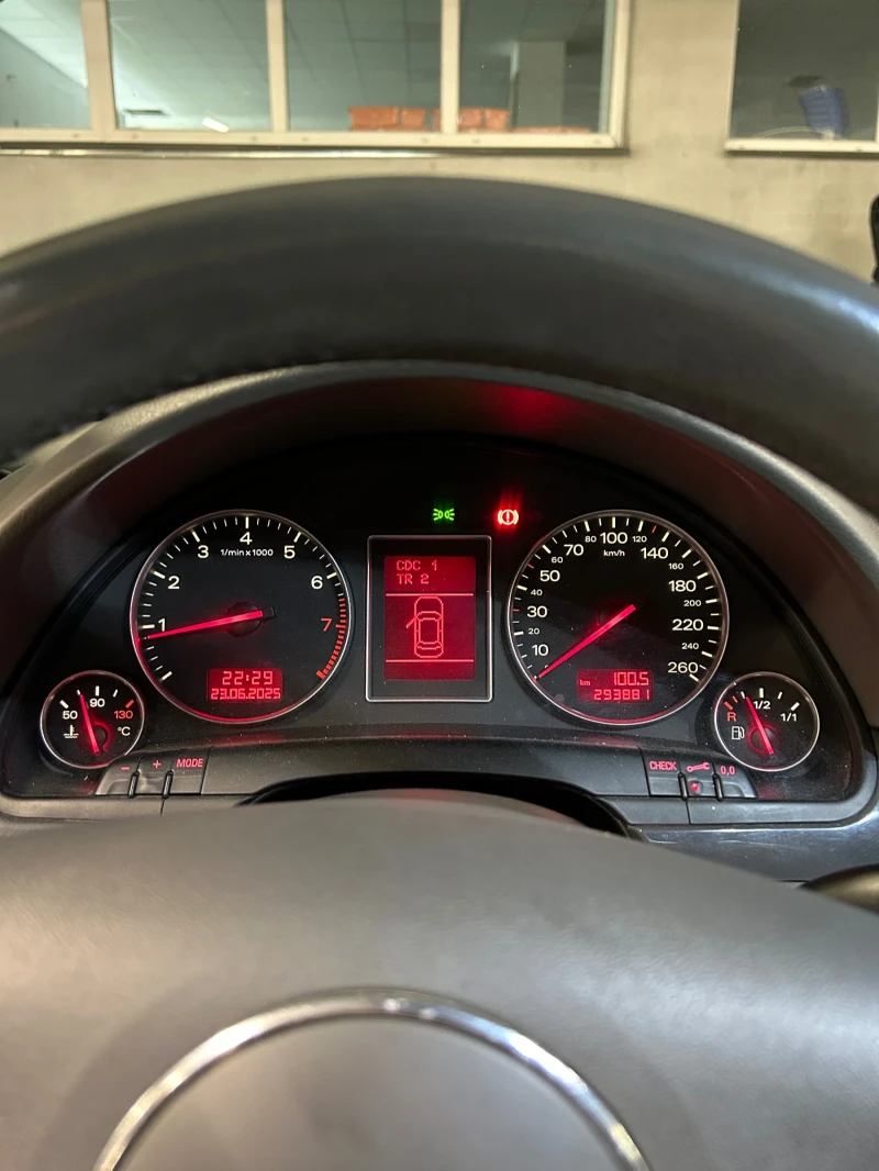 Audi A4, снимка 10 - Автомобили и джипове - 51828285