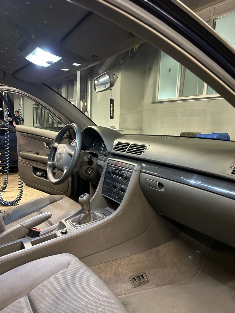 Audi A4, снимка 8 - Автомобили и джипове - 51828285