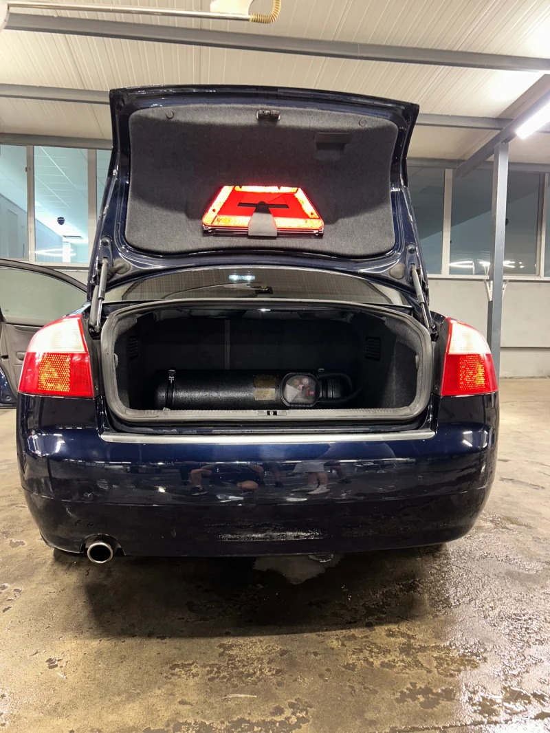 Audi A4, снимка 11 - Автомобили и джипове - 51828285