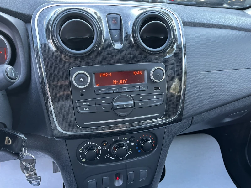 Dacia Sandero TCE 100 k.c + LPG 4 бр налични, снимка 13 - Автомобили и джипове - 51570627