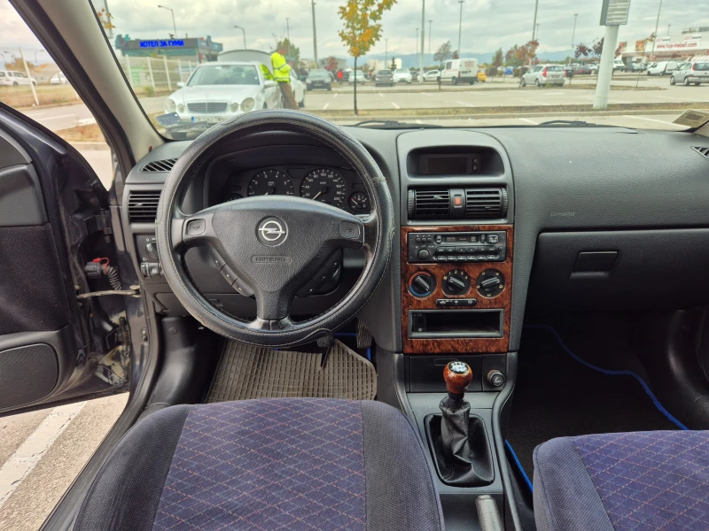 Opel Astra 1.6i Газ, снимка 7 - Автомобили и джипове - 52061644