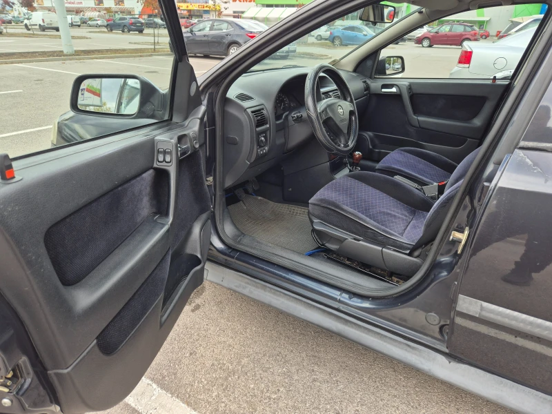 Opel Astra 1.6i Газ, снимка 11 - Автомобили и джипове - 52061644