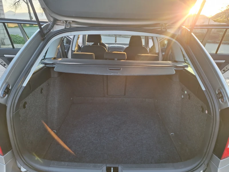 Skoda Octavia 1.6, снимка 6 - Автомобили и джипове - 52511961