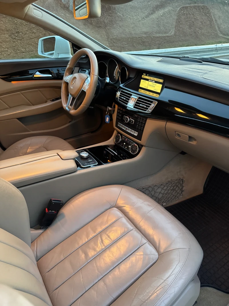 Mercedes-Benz CLS 350 AMG-LINE, снимка 12 - Автомобили и джипове - 52678275