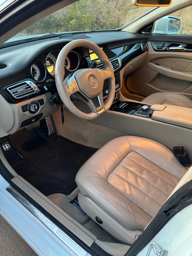 Mercedes-Benz CLS 350 AMG-LINE, снимка 8 - Автомобили и джипове - 52678275