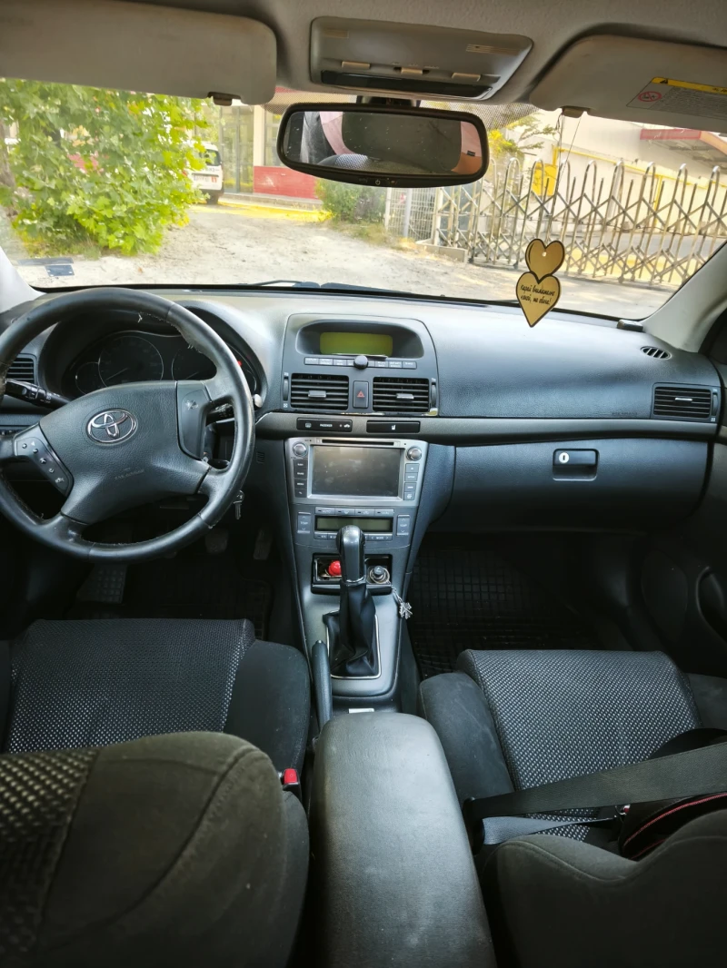 Toyota Avensis, снимка 5 - Автомобили и джипове - 52740719