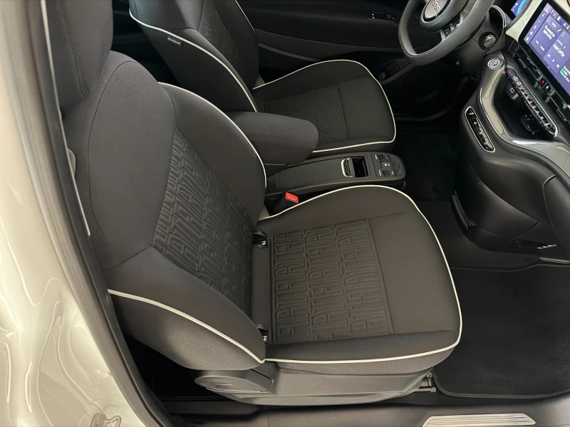 Fiat 500e 87kW Icon-118к.с* ПЪЛНА ИСТОРИЯ С ВАЛИДНА ГАРАНЦИЯ, снимка 16 - Автомобили и джипове - 52830330