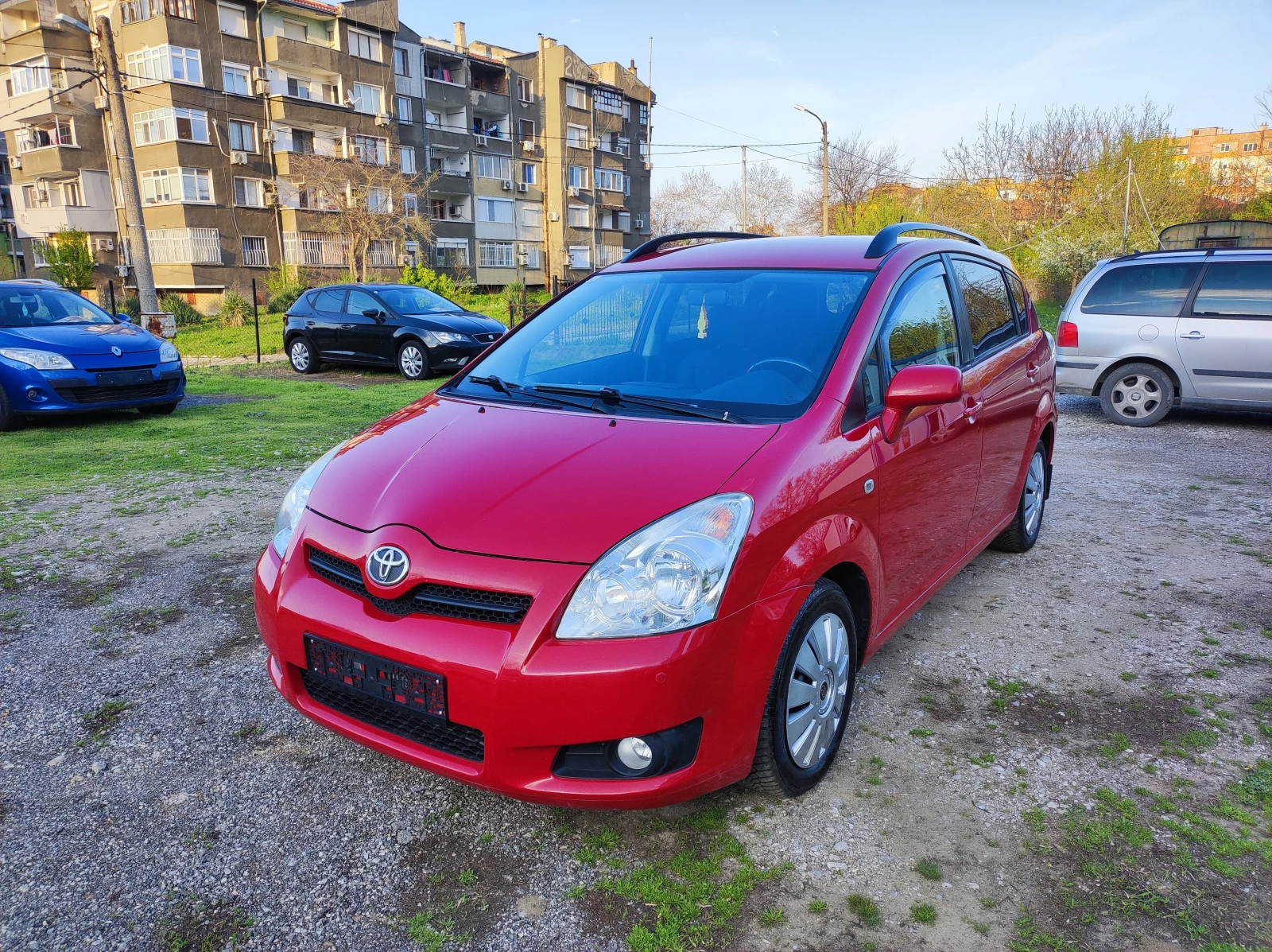 Toyota Corolla verso 2.2D4d 136к.с. 2009год. Facelift - изображение 2