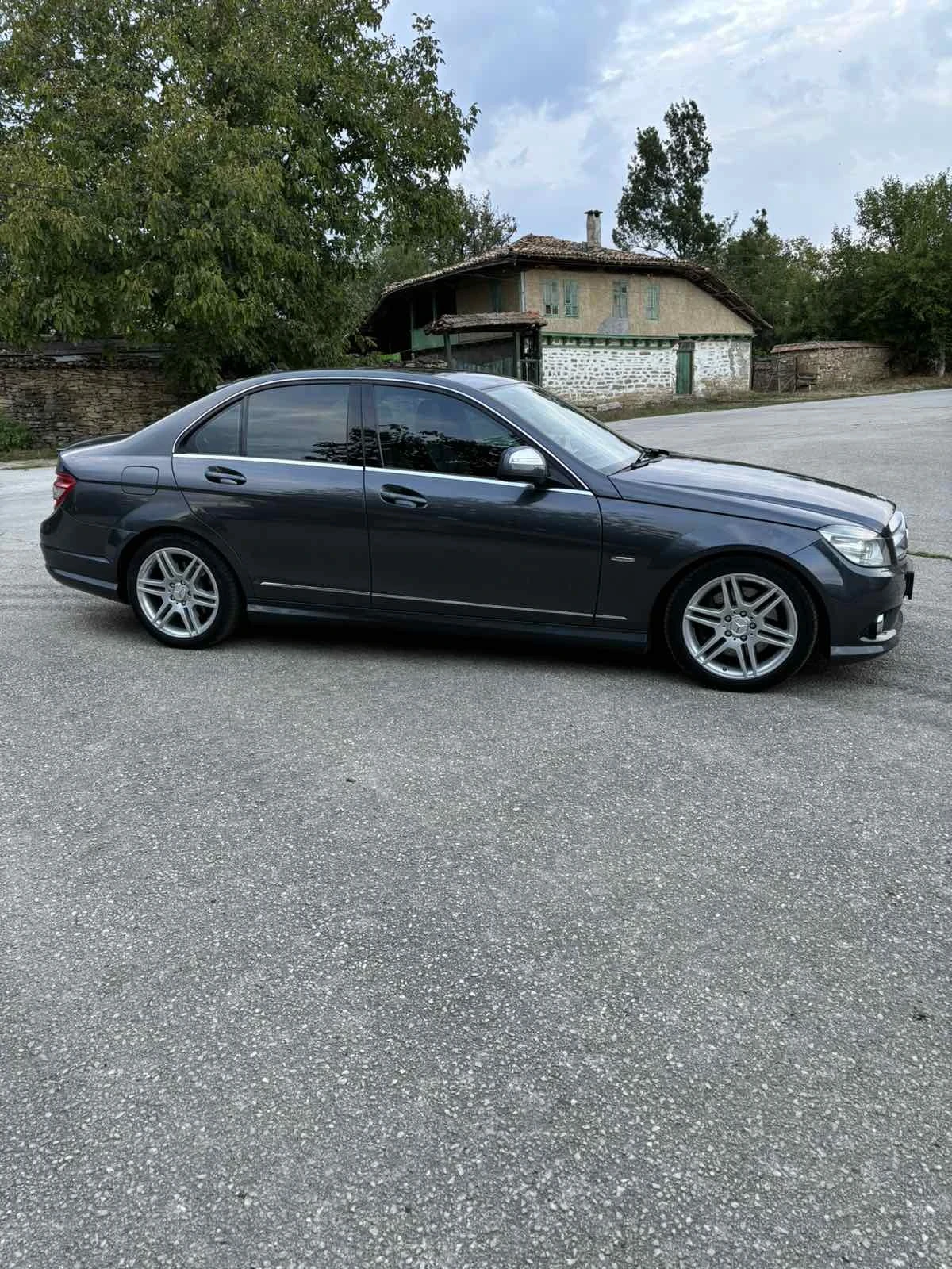 Mercedes-Benz C 320 4MATIC AMG - изображение 3