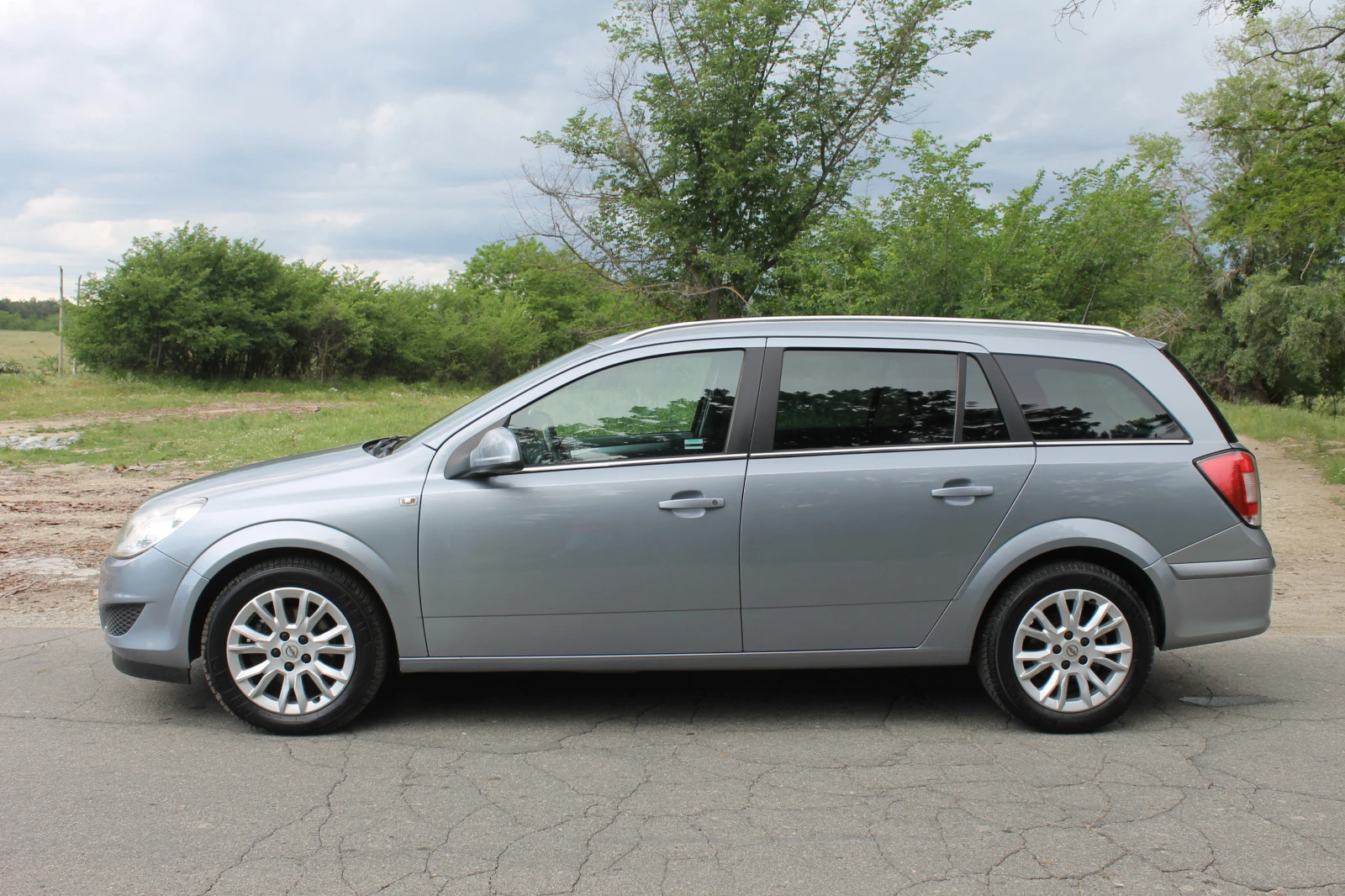 Opel Astra 173000км, Италия, ГАЗ - изображение 4