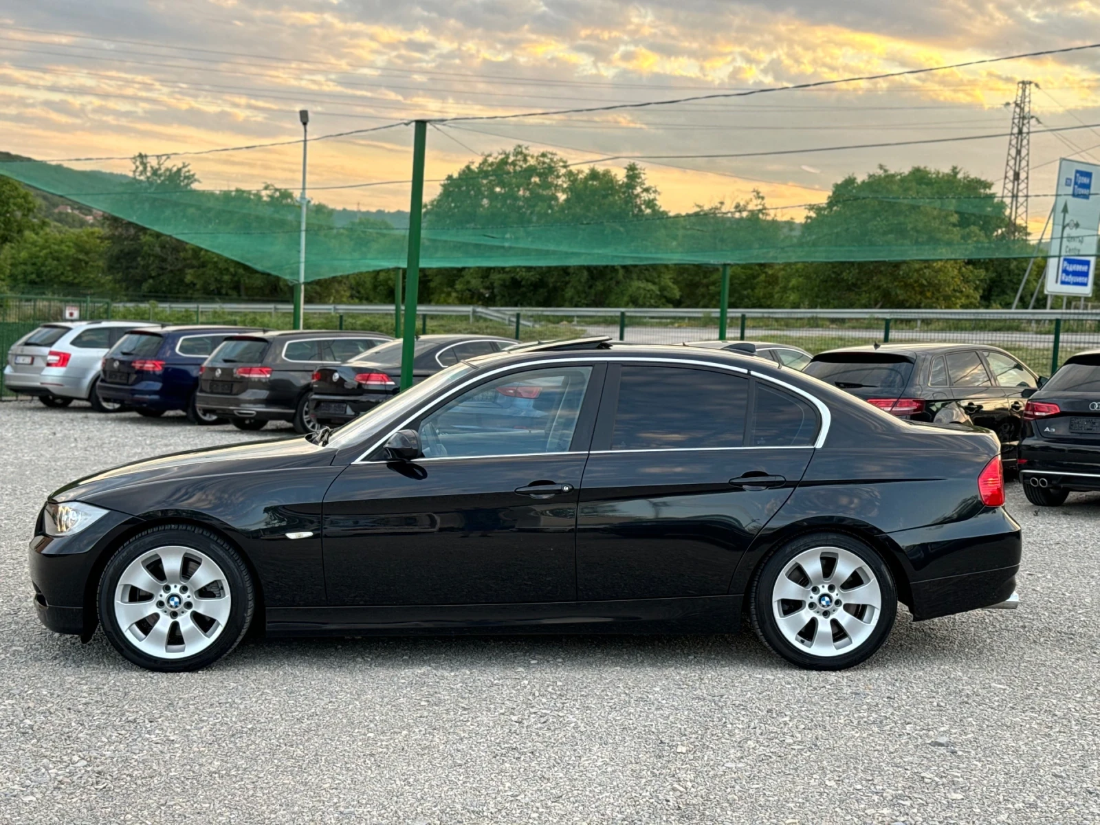 BMW 330 Навигация, Задно, 231к.с, Рекаро. - изображение 4